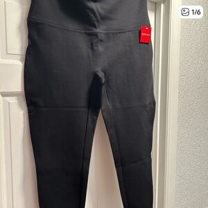 NWT SPANX Ponte Leggings. Hit at natural waist , ankle length.